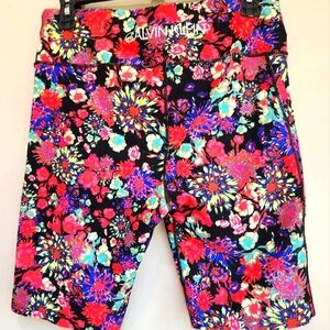 Calvin Klein XL biking/Athletic shorts with side pocket. Colorful